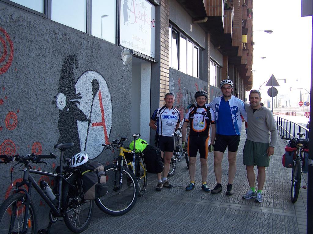 Bilbao Akelarre Hostel Екстериор снимка